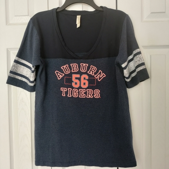 ouray Tops - Auburn Tigers Women XL Slim Fit Jersey T-shirt Football V-neck